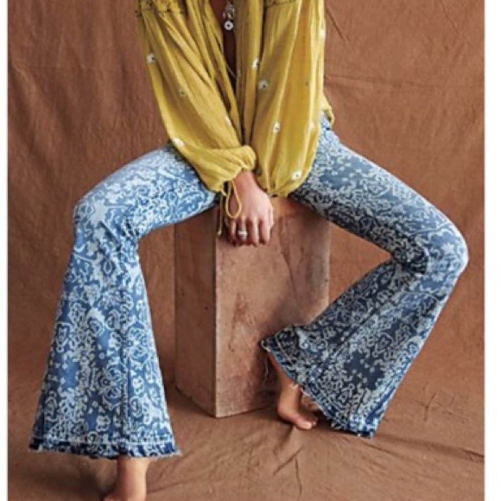 Free People “Dream Lover Flare” sz 25